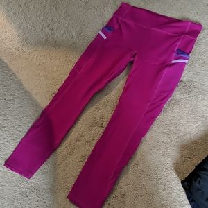 Trinity Midrise 7/8 Fabletics Pocket Leggings